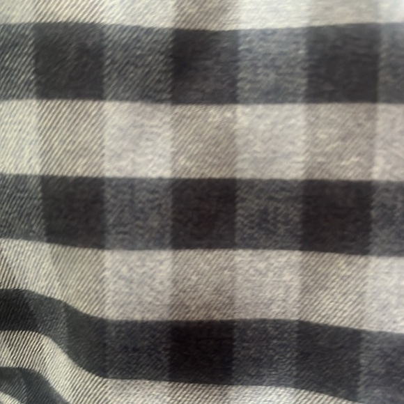 Jos A Bank NWT Tailored Fitted Check Button Up Shirt in Shades of Blue Size M - Picture 9 of 10